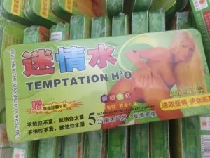 美國迷情水使用方法示意